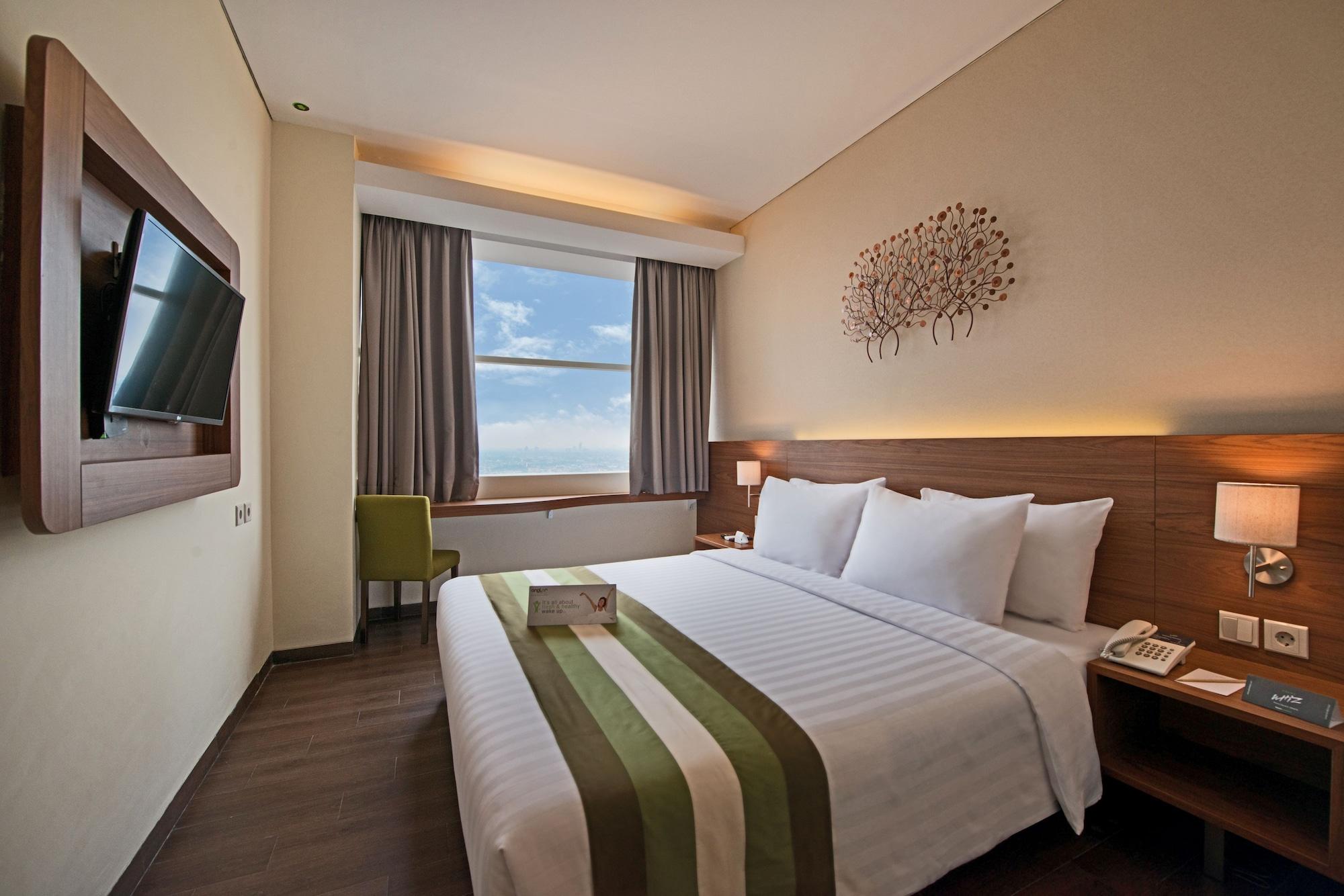 Grand Whiz Poins Simatupang Jakarta Exterior foto